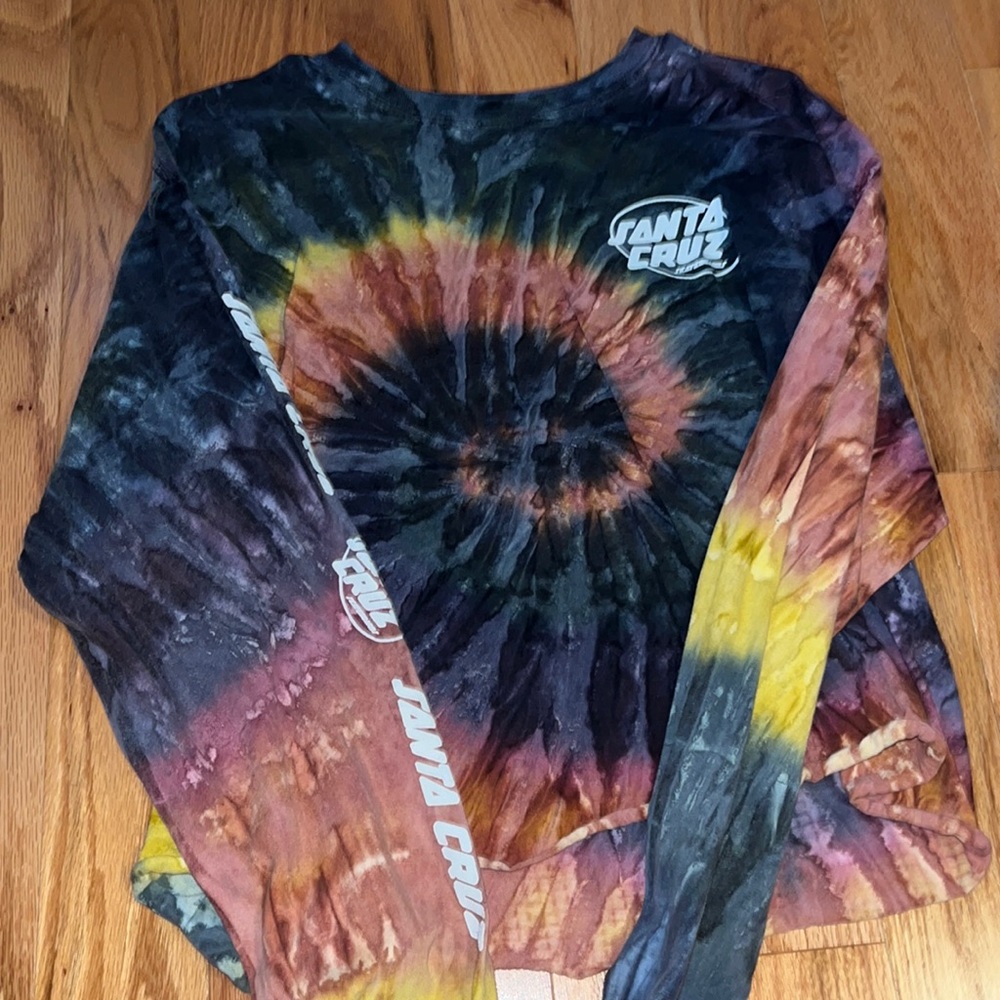 Santa Cruz Skateboards cropped top.
